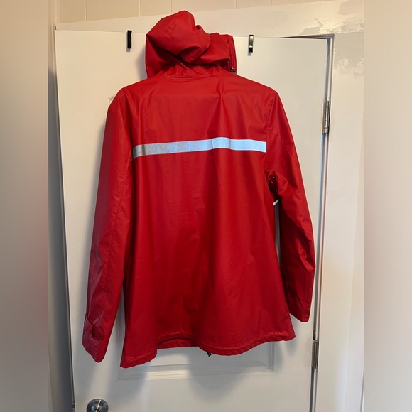 Beautiful raincoat! - Picture 3 of 6